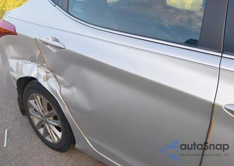 2015 Hyundai Elantra Se z USA, uszkodzony, nr VIN 5NPDH4AE6FH641628